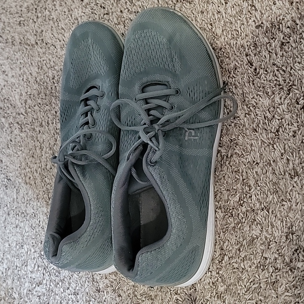 Propet Mens gray sneakers size 15
